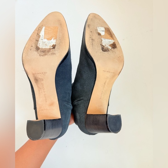 Manolo Blahnik Grey Suede Leather Brusta block heel ankle booties EU 39 - Picture 6 of 9